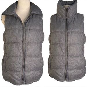 Old Navy Womens M Gray Quilted Full Zip Puffer Vest Fleece Lined Modern Outdoor